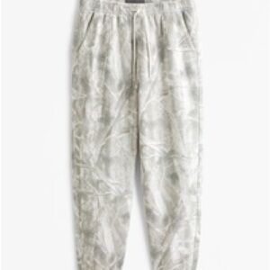 Abercrombie & Fitch Essential Cinched Sweatpant